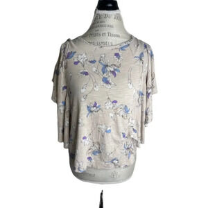 Beautiful Flowy EUC Cupio Anthropologie Top ruffle sleeves Small Floral